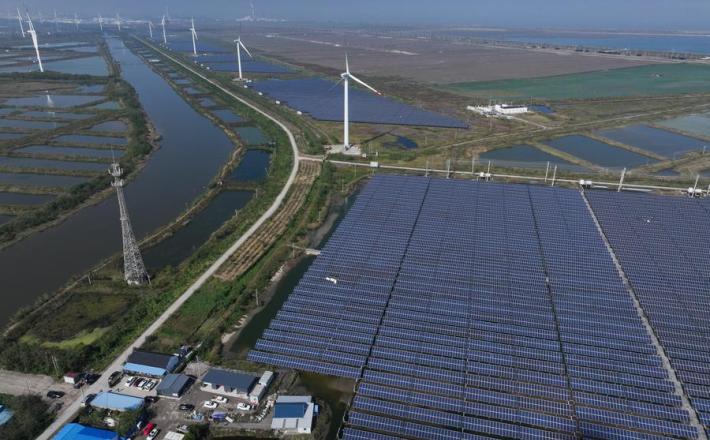 Fotovoltaična elektrarna v mestu Nantong, 2.11.2024 (Vir: Xinhua/Li Bo)