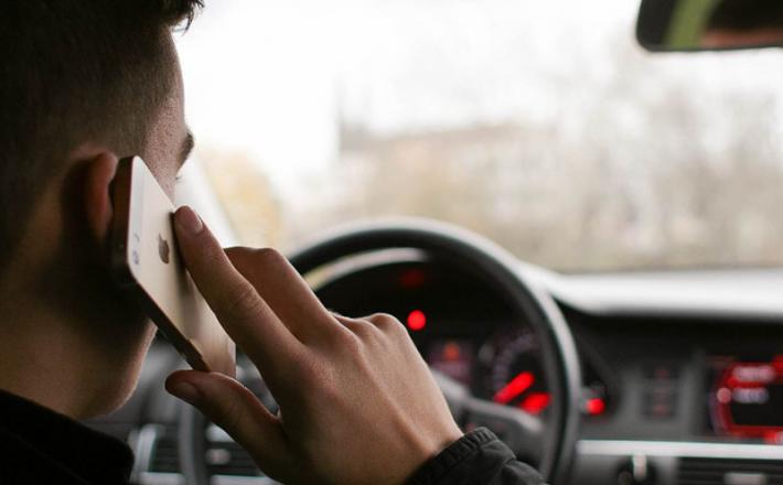 Telefoniranje v avtu, gsm