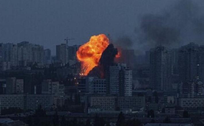 Eksplozija v Ternopolu. Vir: X, posnetek zaslona Eksplozija v Ternopolu Vir: Dzen.ru, posnetek zaslona