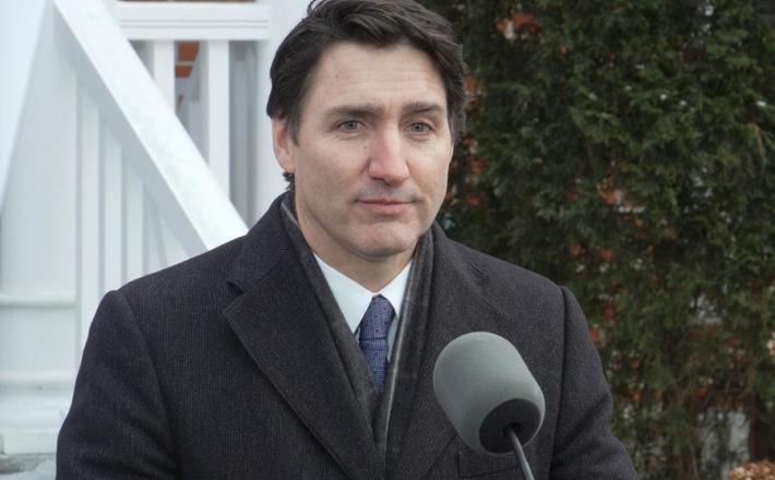 Justin Trudeau v pogovoru z mediji v Ottawi v Kanadi 6. 1. 2025. (Foto: Mick Gzowski/Xinhua)
