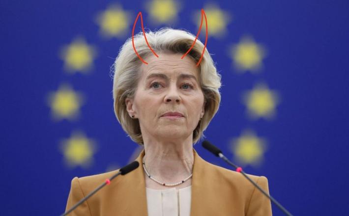 Ursula se je znova osmešila...
