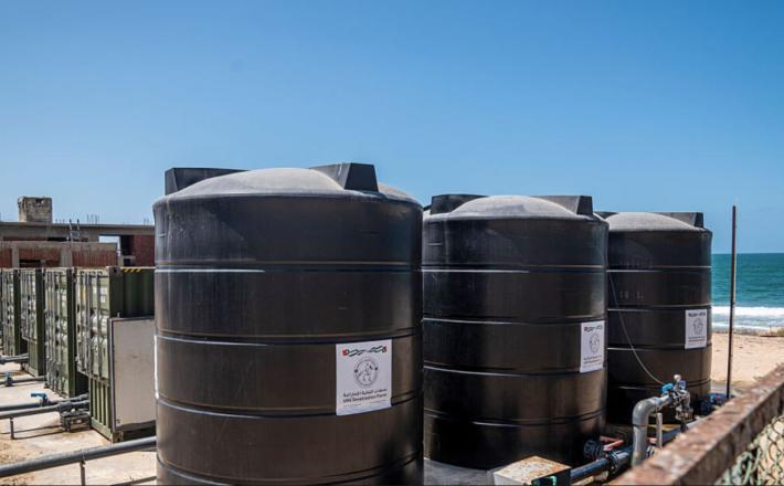 Ta vojna od tu naprej postane zelo grda, ker se ameriška realnost ne more upreti vojnim zločinom in dovoljenim iranskim povračilnim ukrepom po izrecnem opozorilu, naj Američani in Izraelci ne napadajo iranskih naftnih in vodnih polj, opozarja Kathleen Tyson. Vir: Posnetek zaslona, X