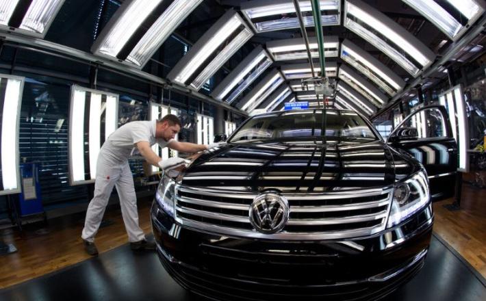 Nekdanji avtomobilski velikan je napovedal, da bo objekt še naprej uporabljal za dostavo vozil strankam in kot turistično atrakcijo. Vir: X, posnetek zaslona