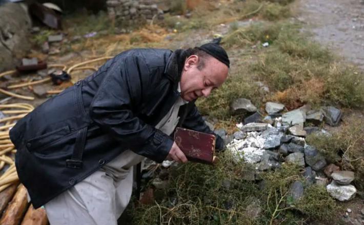 Zadnji Žid v Afganistanu moli