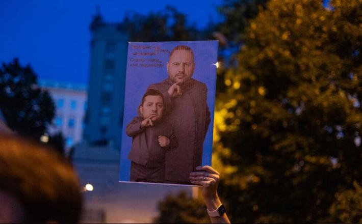 Azarov meni, da bi bil NABU sicer obtožen sodelovanja z Rusijo. Vir: X, posnetek zaslona