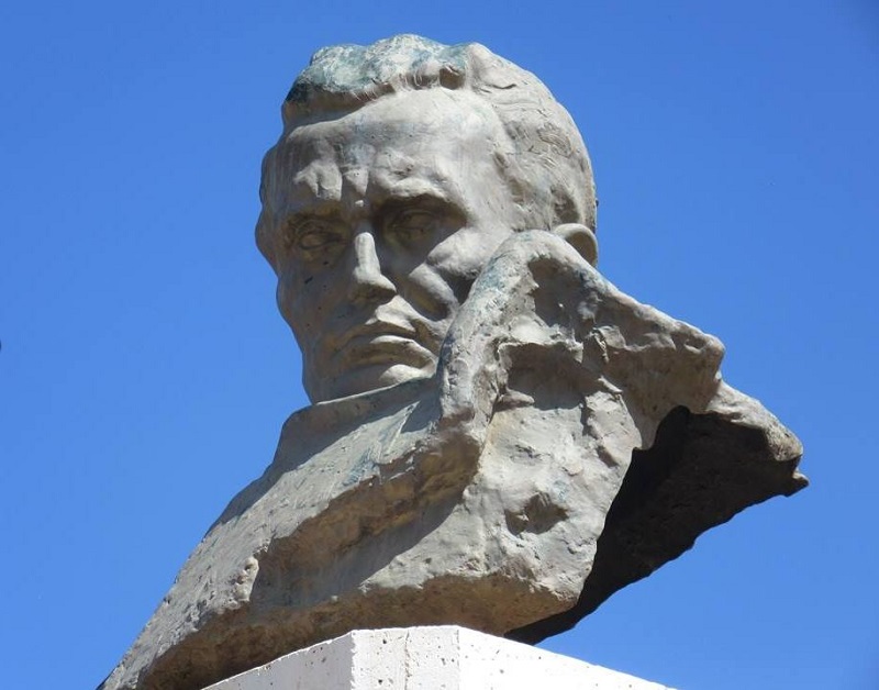 Titov spomenik v Alžiriji Titov spomenik v Alžiriji