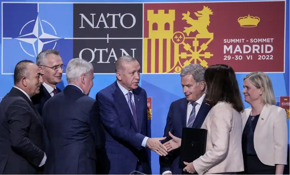 Turčija dosegla izpolnitev pogojev za vstop Švedske in Finske v NATO