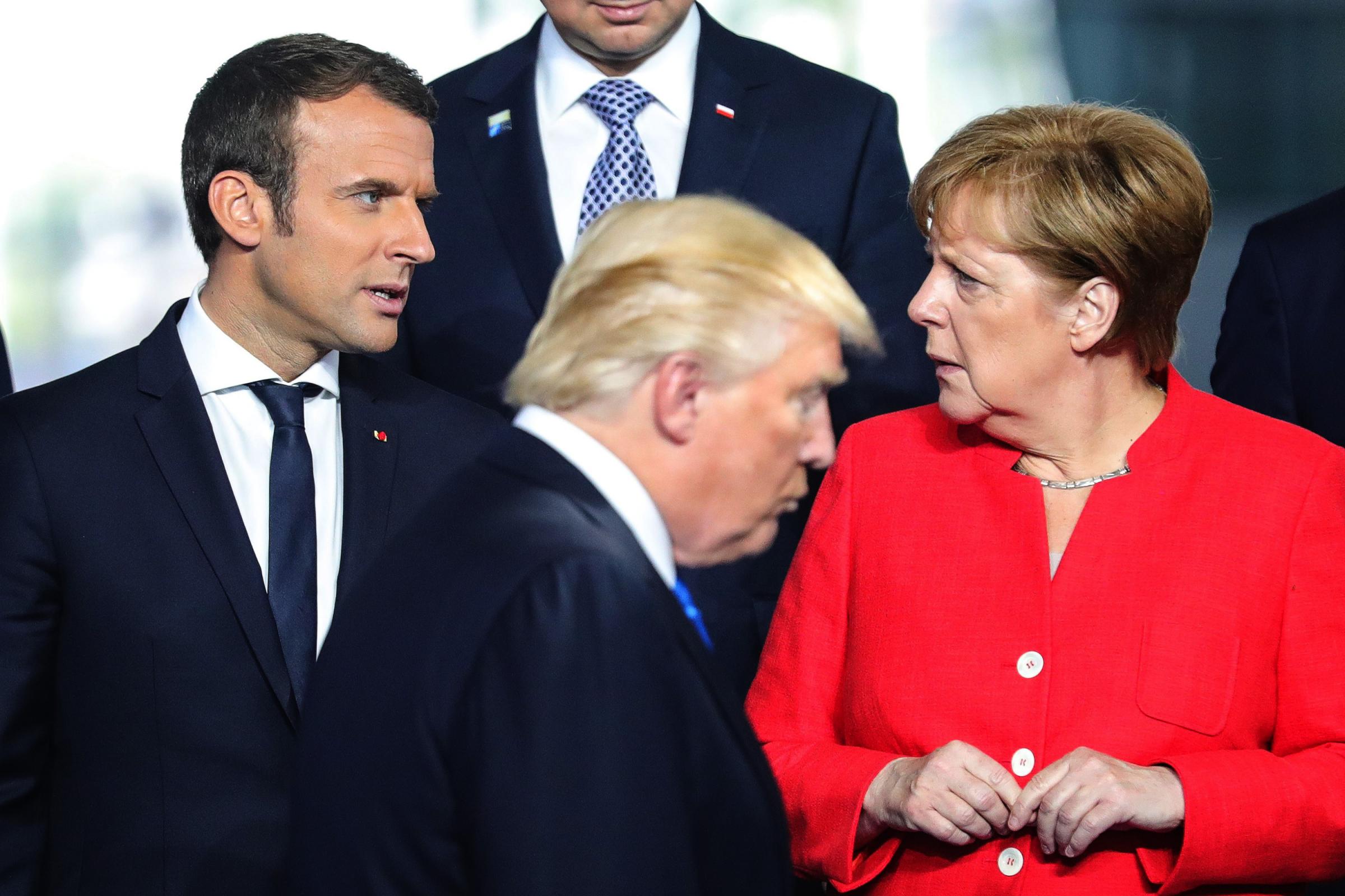 Francoski predsednik Macron ter nemška kanclerka Merkel se ne strinjata s potezami Ameriškega predsednika Trumpa