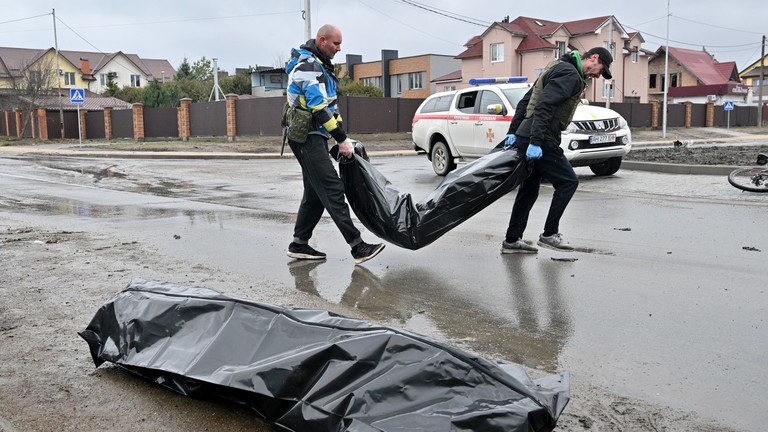 Pripravljanje scene v Buči