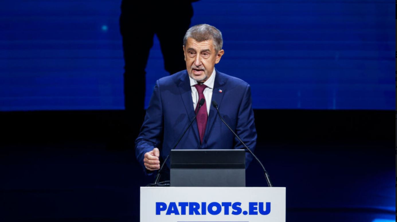 71-letni Babiš že dolgo kritizira ravnanje EU na področju migracij in okoljske politike ter nasprotuje njeni vojaški in finančni podpori Ukrajini. Vir: Posnetek zaslona, X