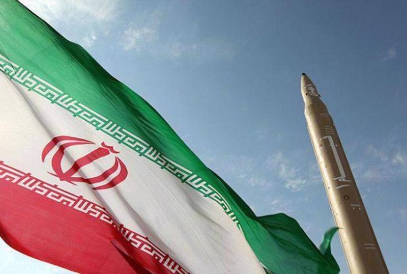 Iranska zastava - in raketa...