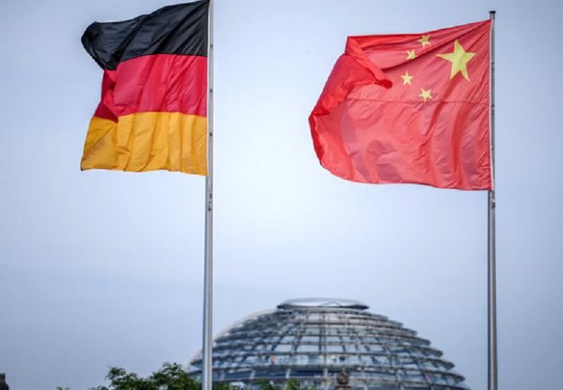 Vir: Posnetek zaslona, X