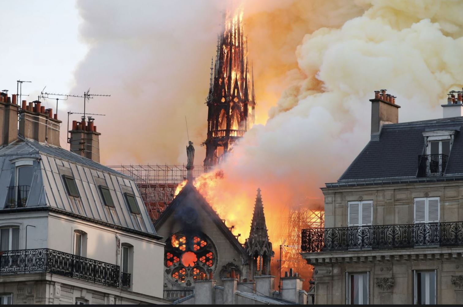 Notre Dame, požar Vir:Twitter