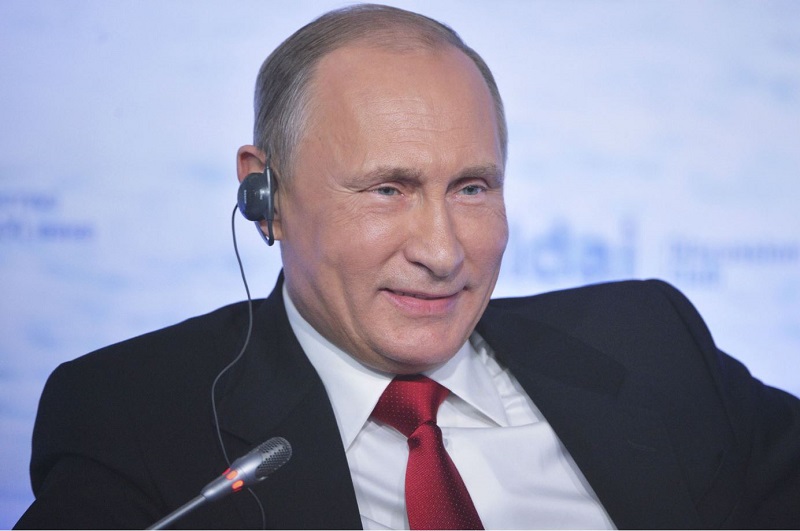 Putinu se smeji