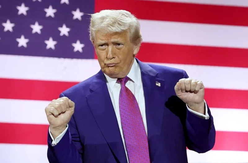 Trumpu se smeji...ko padajo denarci iz državne blagajne...Vir: X