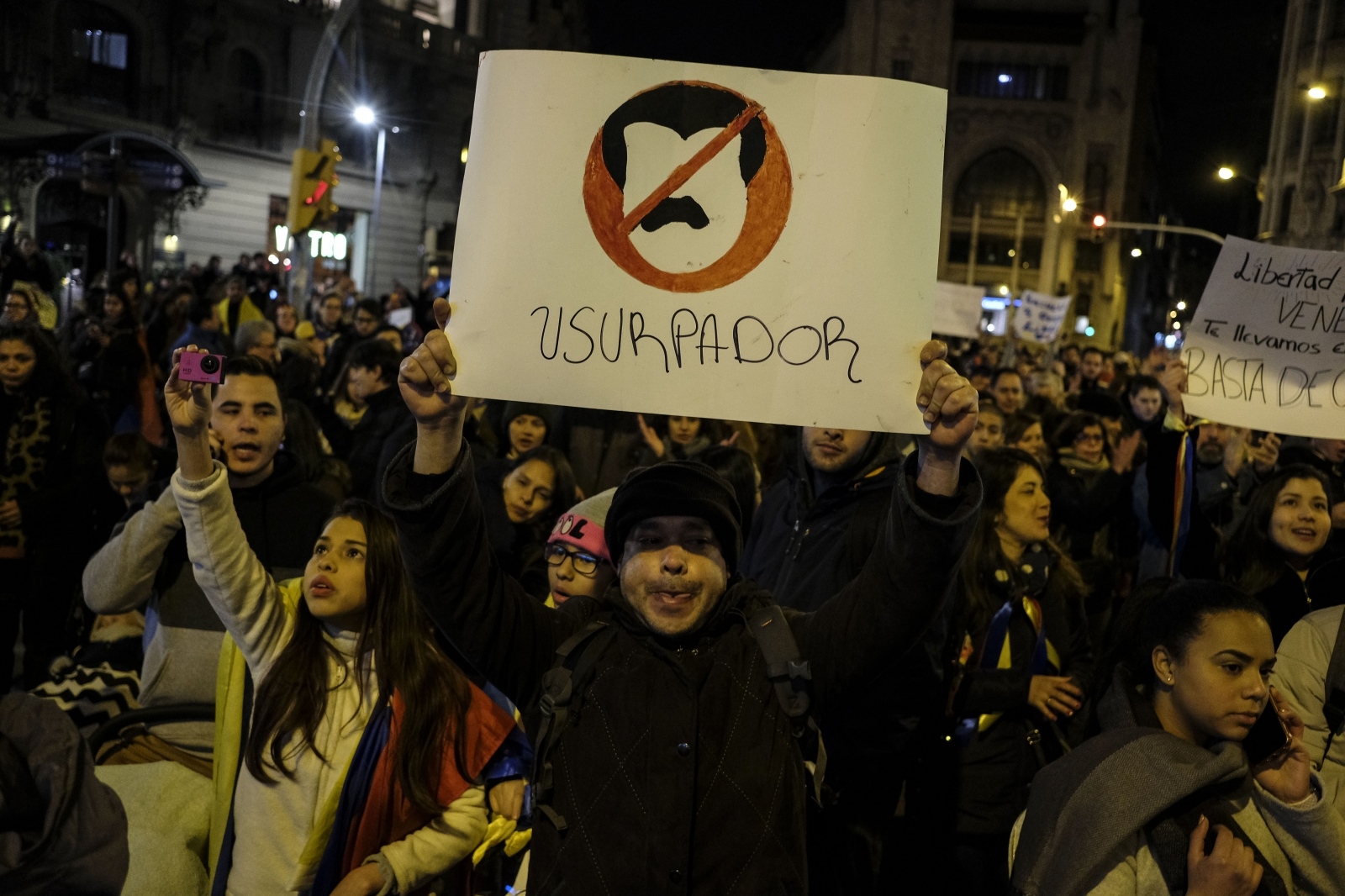 Protesti zoper Madura - v Barceloni Vir:Pixsell